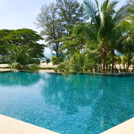 By The Beach - Luxury 2 Bedrooms Family Suite Бату-Ферринги Экстерьер фото
